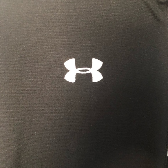 Under Armour - half-zip sweater - Picture 2 of 6